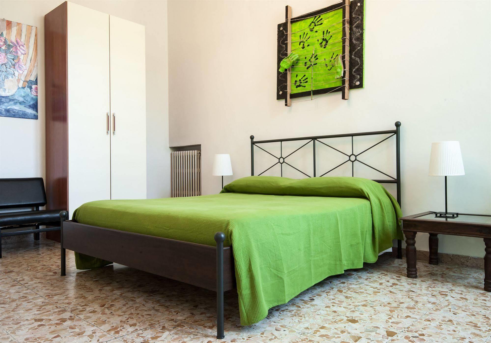 B&B 5 Sensi ฟลอเรนซ์ ภายนอก รูปภาพ
